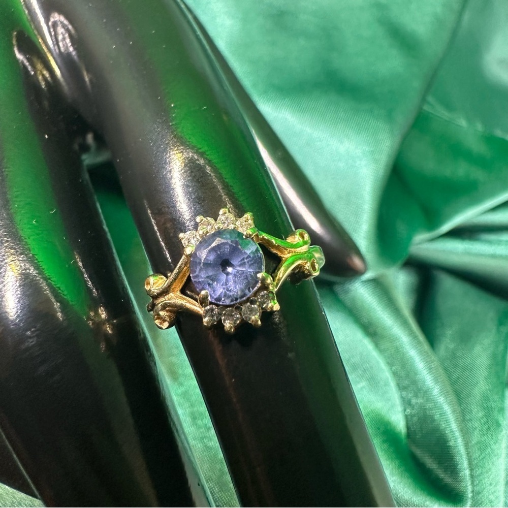 Vintage 14K Gold Ring Size 4.5 Blue Gemstone Diamond Accents 2.37g total Estate - Picture 12 of 16